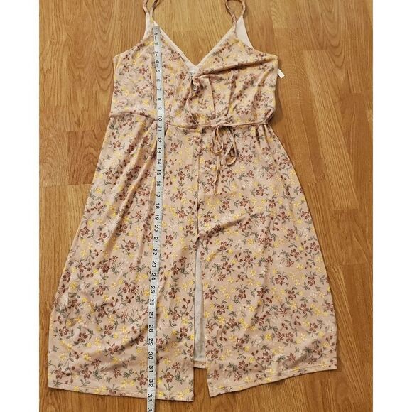 BCBGeneration Floral Spaghetti Strap Wrap Dress size XXS in Pink - NEW - Picture 10 of 13